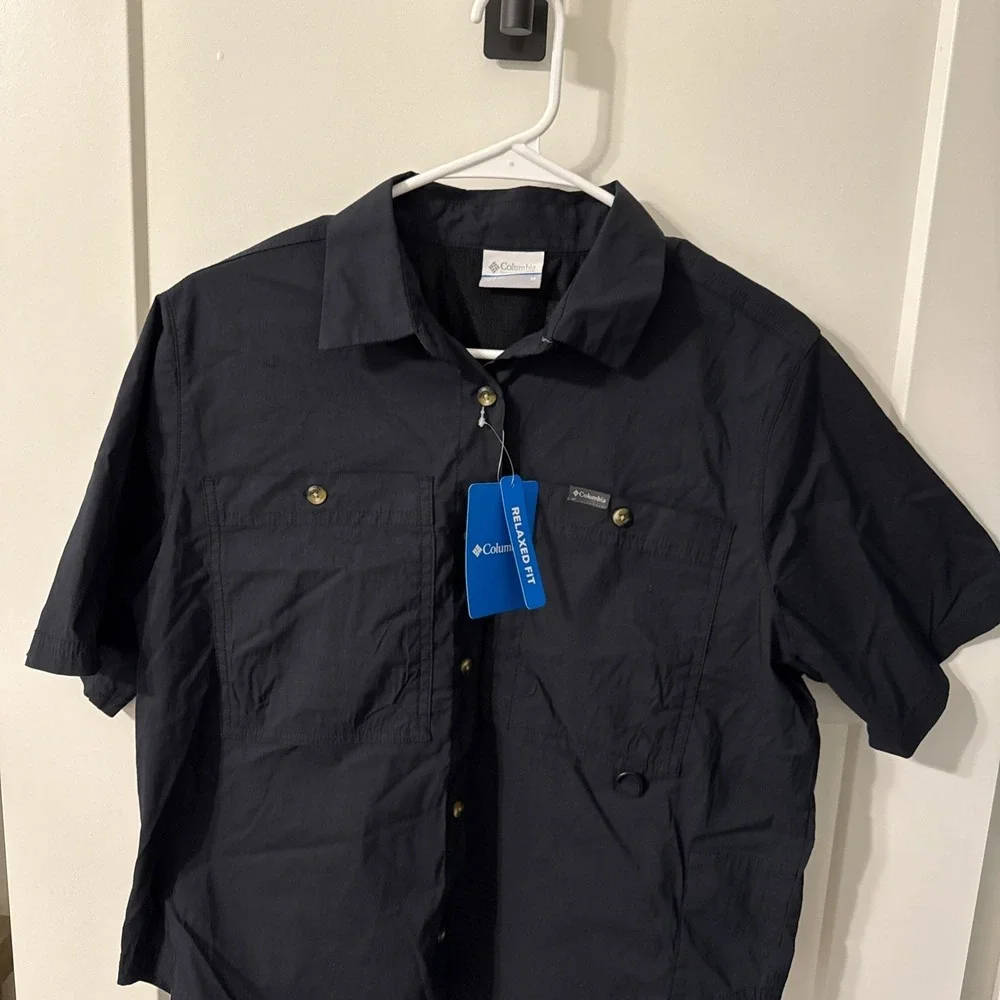 Columbia Brea Falls Woven Shirt Womens M Black Short Sleeve Button Up NWT - Picture 2 of 3